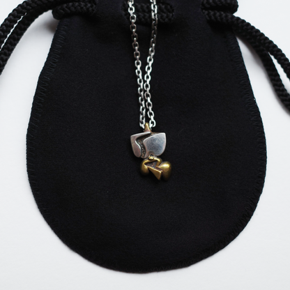 Remio R Pendant and Chain